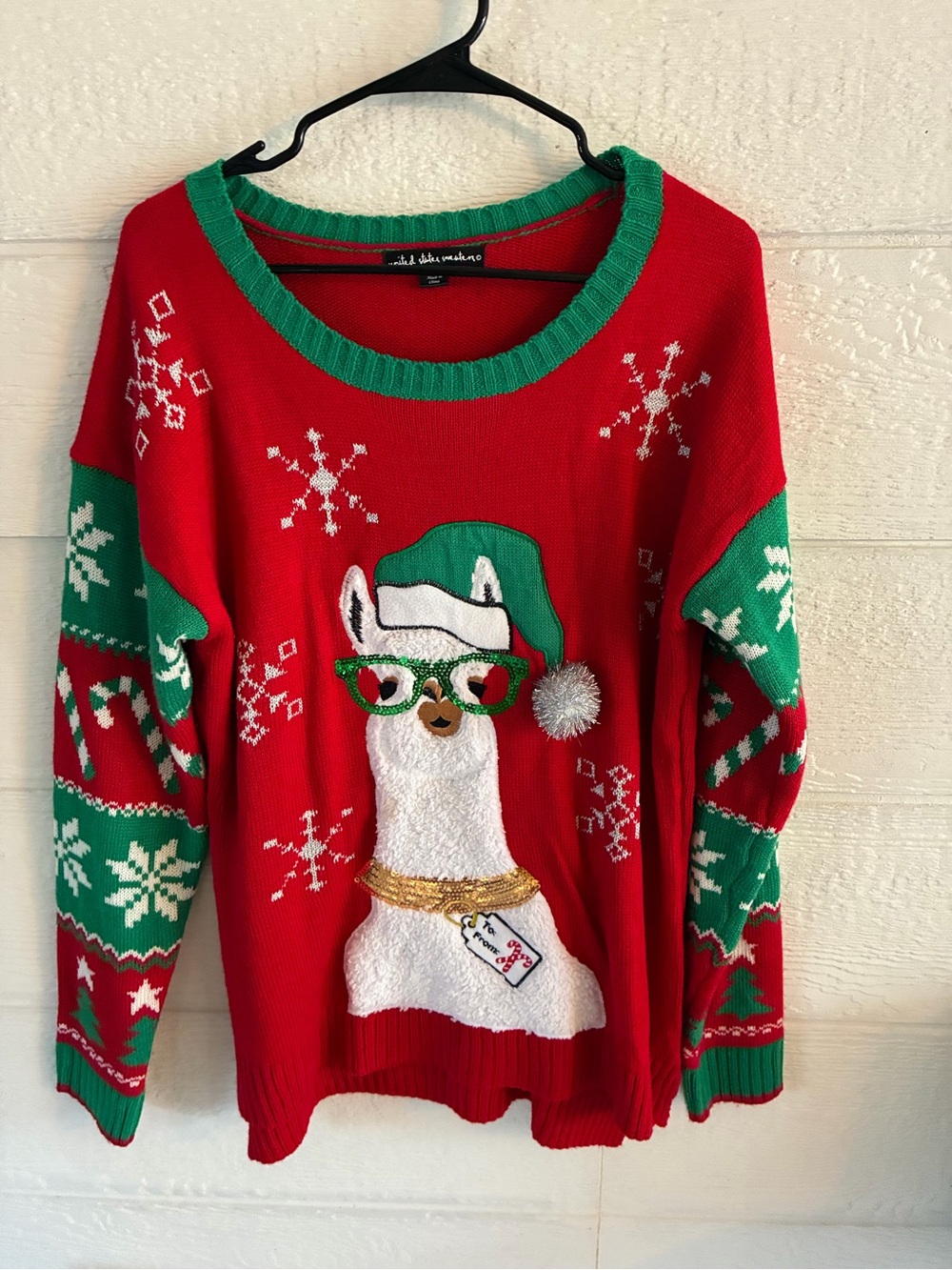 united states sweaters Red & Green Llama Holiday Crewneck Sweater